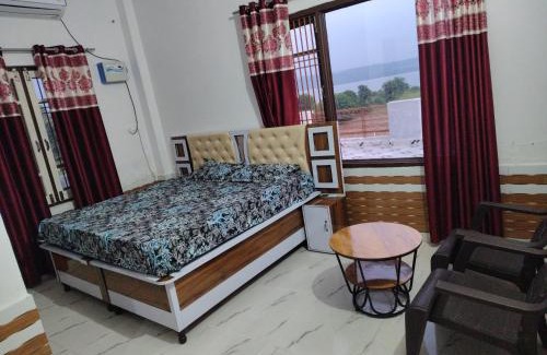Khattalwada House | Skyline homestay lounge