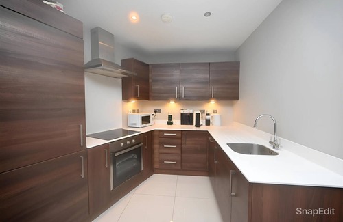 Belfast Apartment | Skyline Obel Tower 62