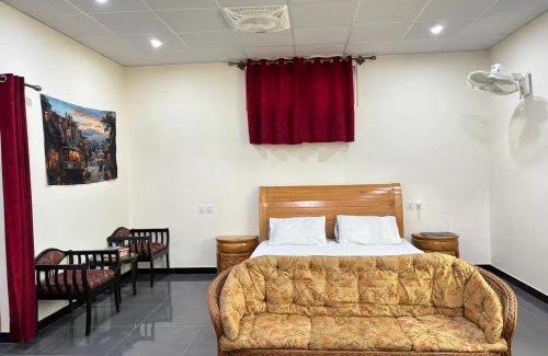 Muzaffarabad Apartment | Skyline Rooftop Studio