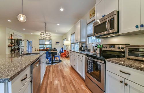 East End - Valley Street House | Skyloft Asheville: Chic & Elevated Stay