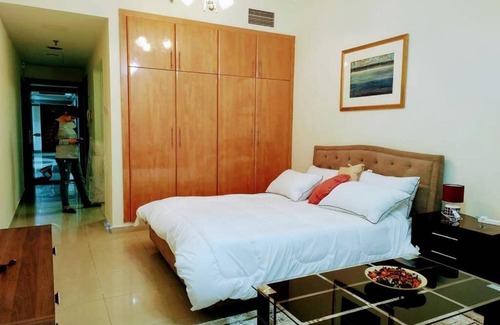 Jumeirah Lake Towers Apartment | skynest homes studio in JLT