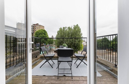 North Kensington Apartment | Skyvillion - Ladbroke 3bed Aprt near Notting Hill
