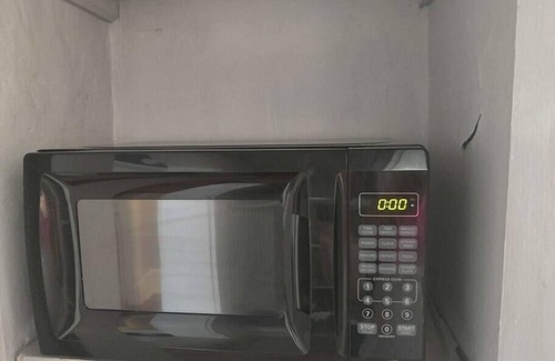 Memphis Apartment | Sledge 3, Adorable Classy One Br