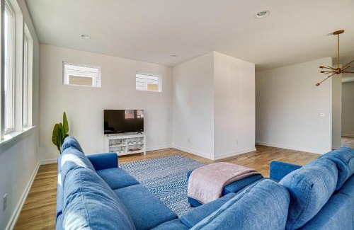 Downtown Nashville House | Sleek and Modern Nashville Home Walk to Marathon!