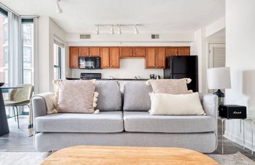 Logan Circle Apartment | Sleek Logan Circle 1BR w/W/D, Gym & Pool, walk to Metro, by Blueground