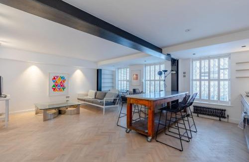 Fitzrovia Apartment | Sleek & Stylish 2BD Flat - Warren Street