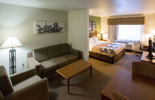Eau Claire Hotel | Sleep Inn & Suites Conference Center Eau Claire North