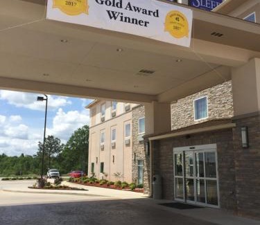 Meridian Hotel | Sleep Inn & Suites Meridian - Bonita Lakes