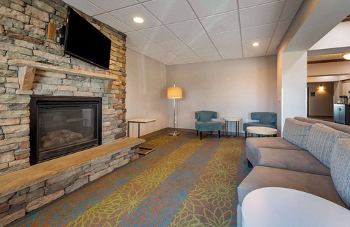 Oakley Hotel | Sleep Inn & Suites Oakley I-70