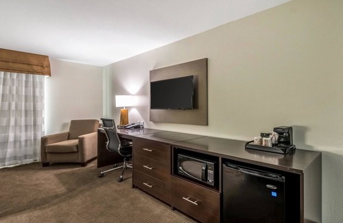Wellborn Hotel | Sleep Inn & Suites College Station near University