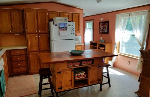 Maple City House | Sleeping Bear Dunes, partial linens, Sat-Sat only