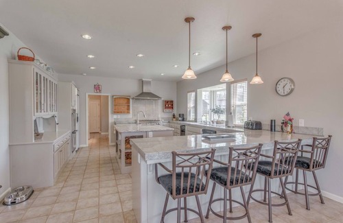 Shenandoah Valley House | Sleeps 12 Pet Friendly Next to Amador Top Wineries