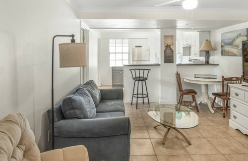 Surf Side Shores House | Sleeps 20! ~ ~ Book Today!