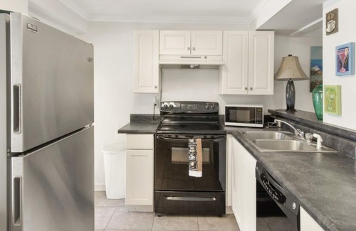 Surf Side Shores House | Sleeps 20! ~ ~ Book Today!