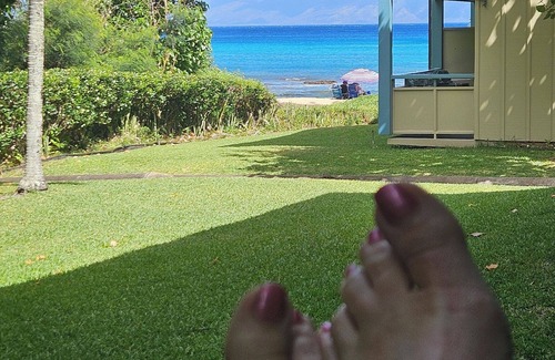 Napili Condo | Sleeps 4 Cal King + Queen Sofa Sleeper. Ocean View Napili Walk to food/drinks