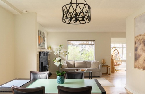 Crescent Heights House | Sleeps 4 - Family friendly home with yard - pet friendly