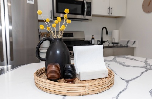 Sandusky Condo | Sleeps 6! Modern & Upgraded Boutique Condo