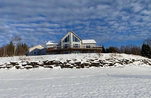 Derby Apartment | Slice of Heaven at the top of Vermont