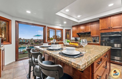 Rancho Penasquitos House | Slide into Rancho Peñasquitos: Pool, Spa & Views