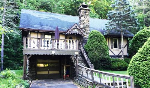 Oliverea Resort | Slide Mountain Forest House