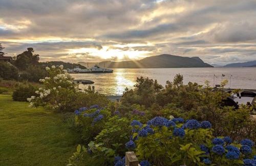 Hjelmeland Hotel | Smaken av Ryfylke Event AS overnatting, Bygningen drives ikke som hotell