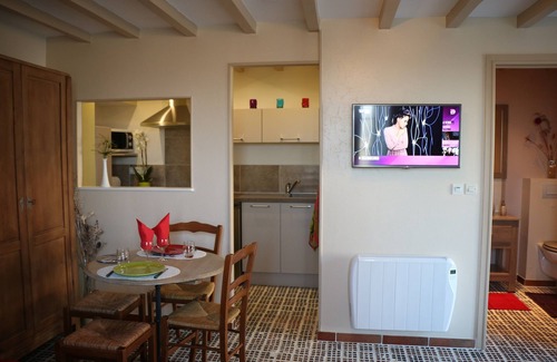 Terre-et-Marais Cottage | Small gite - beautiful, peaceful setting in an old farmhouse in the heart of the marshes