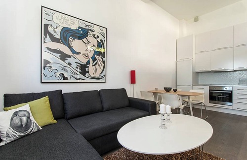 Svalnas House | Small modern own house, 300 m from station