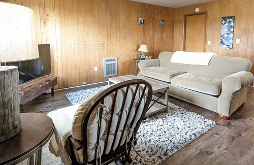 Creswell House | Small Quiet Home on Farmland
