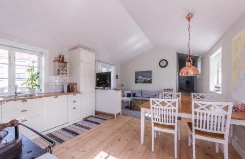 Vaxholm Apartment | Small Red House In Central Vaxholm