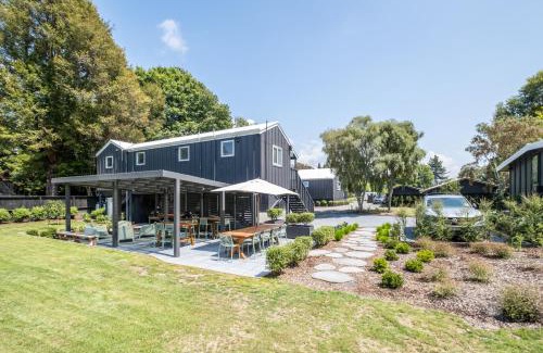Turangi Hotel | Small Stays at The Quarters