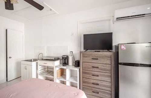 Florida Ridge House | Small Studio apartment