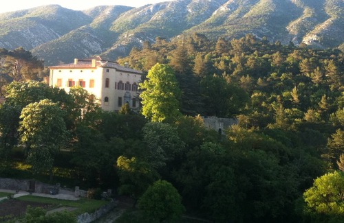 Vauvenargues House | Small village house near Aix en Provence