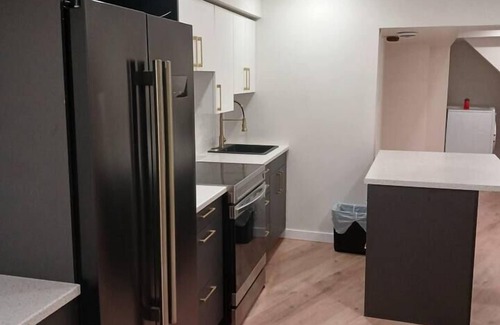 Sudbury Apartment | Smart & Affordable Stay, Opp. YMCA For Work/Travel