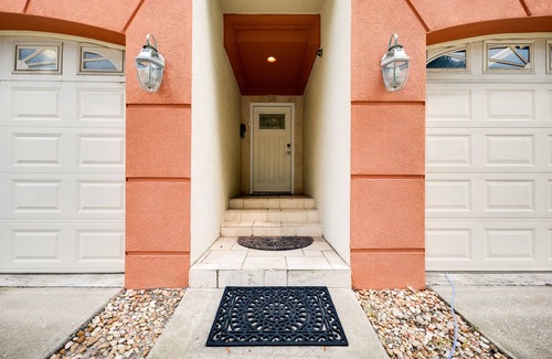 Jacksonville Beach Condo | Smart, clean beach studio - 1/2 blk to Jax Beach!