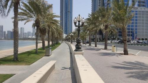 Al Khan Apartment | Smart Home Vacation Home- AYLA