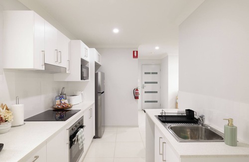 Rocklea Apartment | Smart Suites Self Check-in Apartments - 16 Freney
