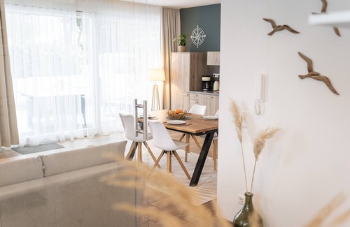 Bad Zwischenahn Apartment | SmartFewo: Sturmfrei | terrace | sauna | parking