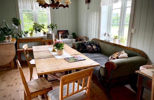 Snasa House | Smedja overnatting og ysteri