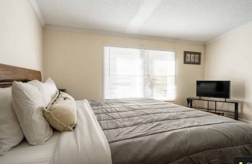 Bremen House | "Smith Lake Hideaway 4BR Waterfront w/Panoramic Views . "