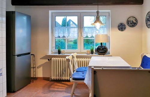 Altfunnixsiel House | Smittshörn 3 - Country house with garden, terrace & fireplace -For large families & groups