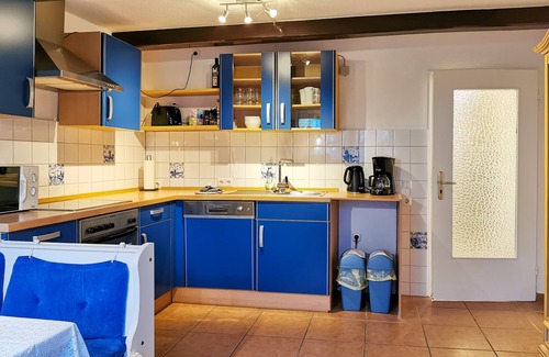 Altfunnixsiel Apartment | Smittshörn 3 - Ground floor apartments with fireplace, terrace & garden!