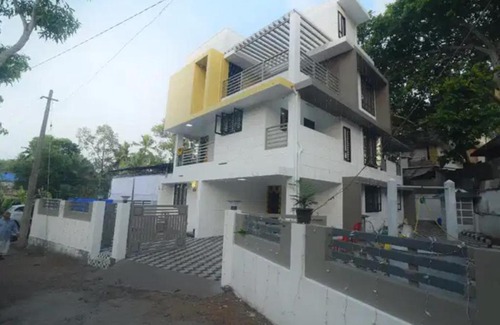Cherplassery Apartment | Smooth Residence