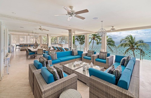 Old Trees Bay Villa | Smugglers Cove 6 (4 bed): Beachfront condo