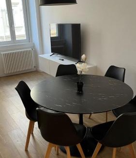 Barriera Vecchia-San Giacomo Apartment | Snapstay Trieste Centrale 6 Posti Letto