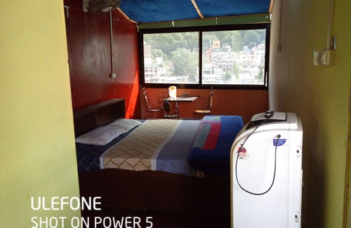 Tapovan House | Sneha Home Stay With Ganga River, Amazing Mountain & Laxman Jhula Bridge View.