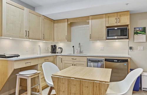 Sun Peaks Apartment | Snow Creek Village 11b: Serene, Studio Condo