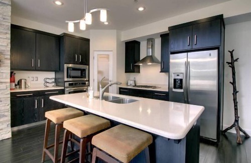 Brian Head Condo | Snow Plow - 2 bdrm 2 bth plus game loft walking distance to Giant Steps Lifts