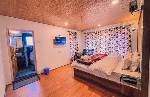 Laripora Hotel | Snow Touch Pahalgam
