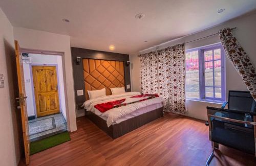Laripora Hotel | Snow Touch Pahalgam