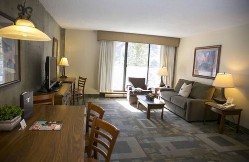 Salt Lake Mountain Resorts Condo | Snowbird slopeside studio unit with stunning mountain views!